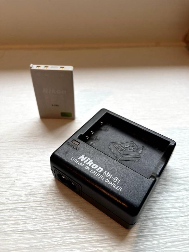 Nikon EN-EL5 batterij + lader, Audio, Tv en Foto, Fotografie | Accu's en Batterijen, Gebruikt, Ophalen
