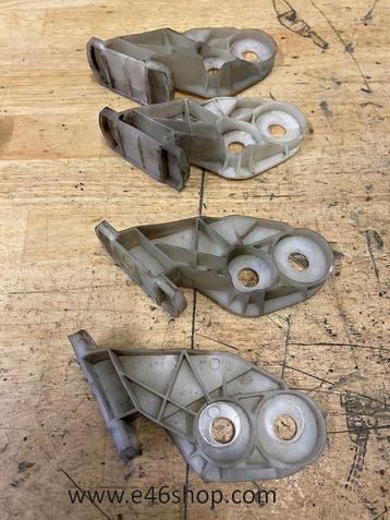 BUMPERMONTAGE BEUGEL LINKS BMW E46 OE 8195295 beschikbaar voor biedingen