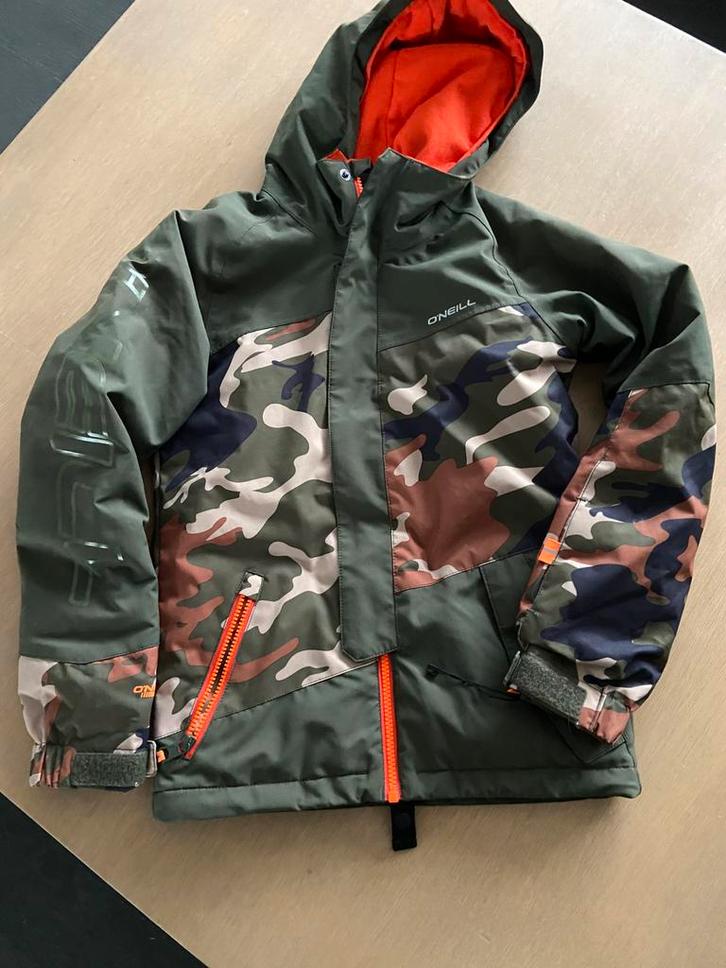 Ski  jas merk O’Neill  maat 140 -ZGAN, Kinderen en Baby's, Kinderkleding | Maat 140, Zo goed als nieuw, Jongen of Meisje, Jas