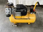 Compressor Powerplus POWX174, Ophalen, Gebruikt, 6 tot 10 bar, 400 tot 800 liter/min