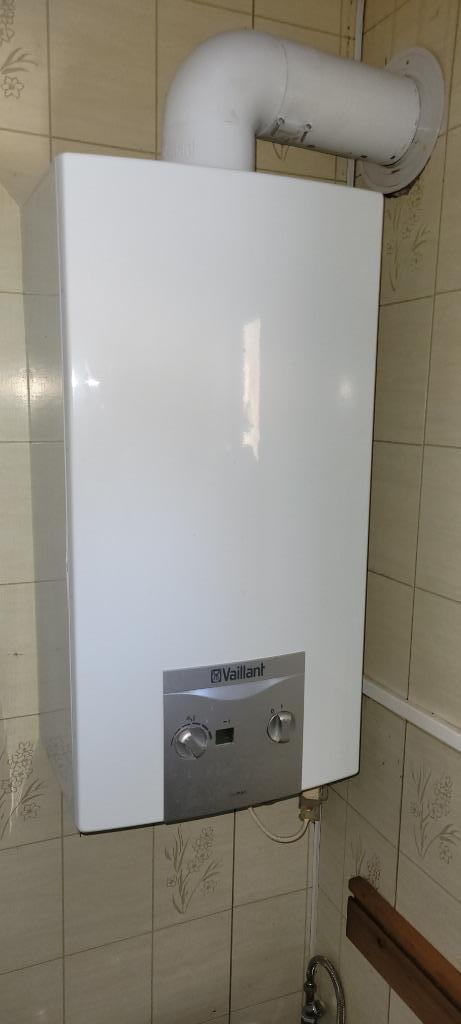 Warmwatergeiser op aardgas, Doe-het-zelf en Bouw, Chauffageketels en Boilers, Zo goed als nieuw, Geiser, Aardgas, 20 tot 100 liter