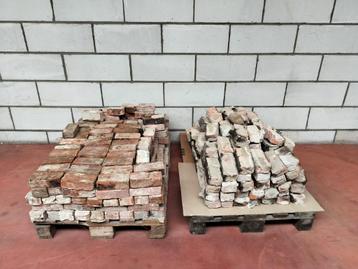 Gratis Gebruikte Bakstenen beschikbaar voor biedingen