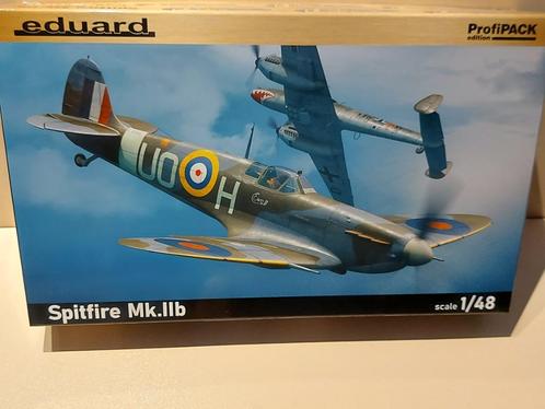 Eduard (82454): Supermarine Spitfire Mk. IIb au 1:48, Hobby & Loisirs créatifs, Modélisme | Avions & Hélicoptères, Neuf, Avion