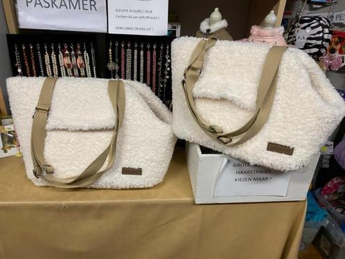 Mooie draagtassen aan outletprijs., Dieren en Toebehoren, Honden-accessoires, Nieuw, Ophalen of Verzenden