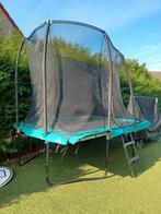 Trampoline met trapje, 3m op 2m, hoogte 90 cm en net 1m80, Ophalen, Zo goed als nieuw