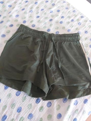 3 shorts maat XL nieuw beschikbaar voor biedingen