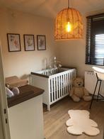 Babybed en commode incl. wandplank en matras, Ophalen, Zo goed als nieuw, Overige typen