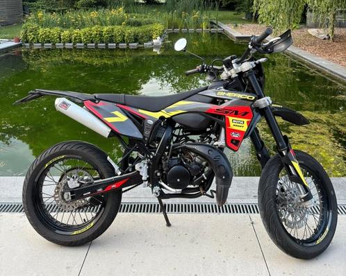 Sherco SM-RS 50, Fietsen en Brommers, Brommers | Derbi, Zo goed als nieuw, Klasse B (45 km/u), Ophalen