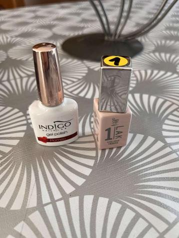 2 vernis indigo et Peggy Sage 