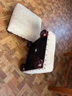 2 voetbankjes, Huis en Inrichting, Ophalen, Gebruikt