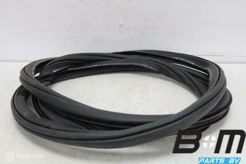 Portierrubber linksvoor VW ID4 Pro 11A867911B beschikbaar voor biedingen
