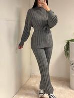 LOT 290 ARTICLES NEUFS DÉSTOCKAGE S M L XL, Vêtements | Femmes, Enlèvement ou Envoi, Neuf