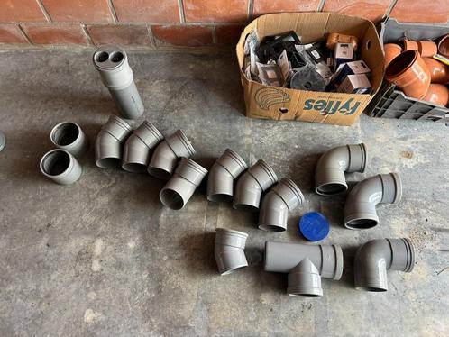 Bochten en toebehoren voor afvoer, Doe-het-zelf en Bouw, Buizen en Afvoer, Zo goed als nieuw, Afvoer, PVC, 80 mm of meer, Ophalen of Verzenden