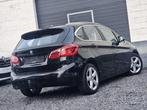 BMW 2 Serie 218 Sièges sport * Carnet Bmw * (bj 2015), Auto's, Stof, Euro 6, 4 cilinders, 2 Reeks