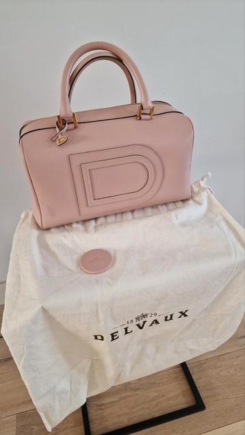 Delvaux Louise Boston, Lichtroze, mooie staat, met dustbag
 beschikbaar voor biedingen