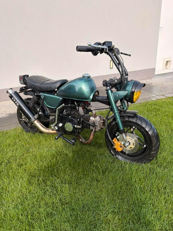 B klasse monkey, Fietsen en Brommers, Minibikes, Midibikes en Pitbikes, Zo goed als nieuw, Ophalen