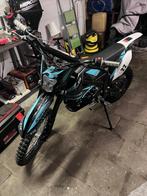 Nagel nieuwe crossmotor kxd Pro140cc incl. nieuwe uitlaat., Fietsen en Brommers, Nieuw, 4 versnellingen, Ophalen, 140 cc