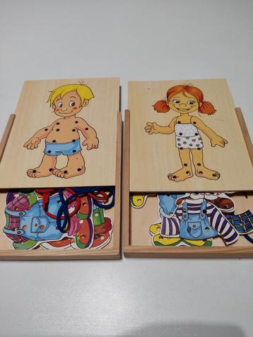 Houten aankleed poppen:jongen/meisje beschikbaar voor biedingen