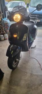 Vespa gts 250, Fietsen en Brommers, Ophalen, Gebruikt, Vespa