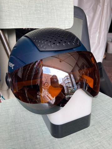 Casque bleu ski beschikbaar voor biedingen