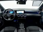 Mercedes-Benz A 250 e AMG Premium Plus Night 19" PANORAMA Bu, Auto's, Mercedes-Benz, Gebruikt, Zwart, 4 cilinders, Alcantara