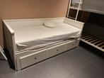 Uitrekbaar bed met drie ruime schuiven van ikea, Ophalen, Gebruikt