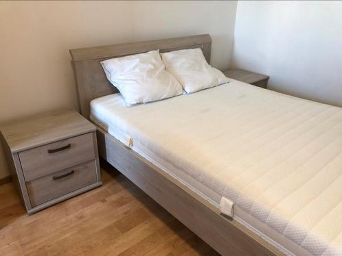 Achetée chez Plum'art, Huis en Inrichting, Slaapkamer | Matrassen en Bedbodems, Zo goed als nieuw, Matras, 140 cm, 200 cm, Tweepersoons