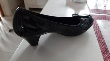 Zwarte laklederen pumps merk Paul Green mt 42 (8) beschikbaar voor biedingen