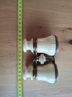 Les spectateurs du théâtre en ivoire de 1850, Enlèvement