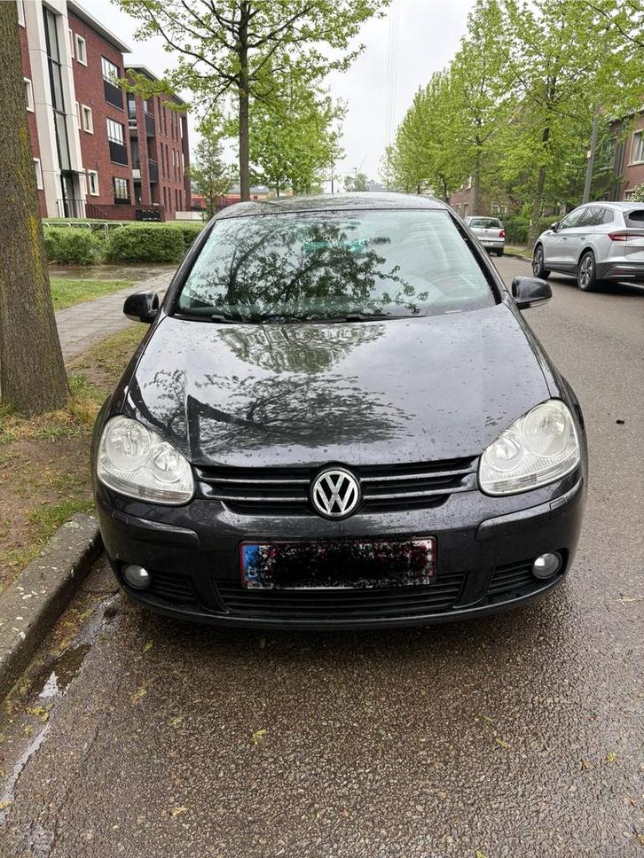 Volkswagen golf V united 1.4 152000km, Auto's, Volkswagen, Particulier, Golf, Airbags, Airconditioning, Bluetooth, Cruise Control