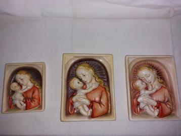 Mooie oude en jongere hummel goebel hangers beschikbaar voor biedingen