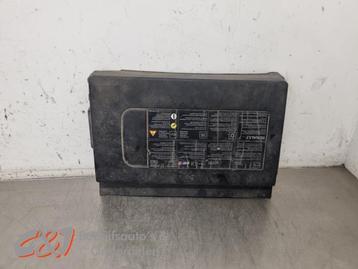 Accu afdekkap van een Renault Trafic beschikbaar voor biedingen