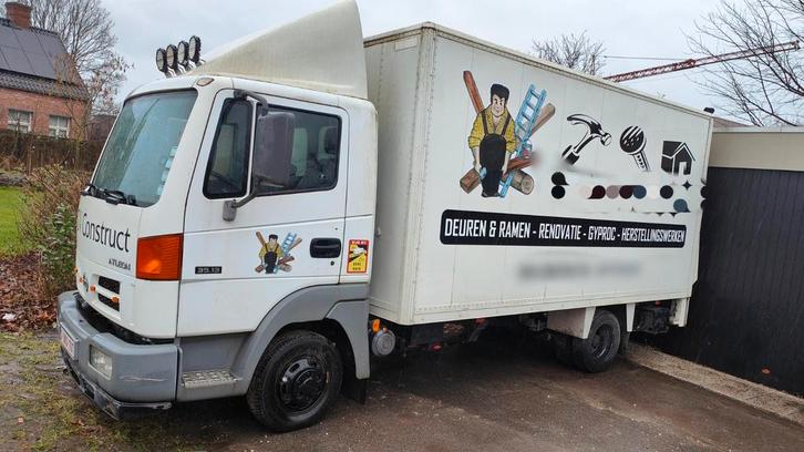 Nissan Atleon 130pk, 2005 - laadklep, rijbewijs B, Auto's, Bestelwagens en Lichte vracht, Particulier, Nissan, Ophalen