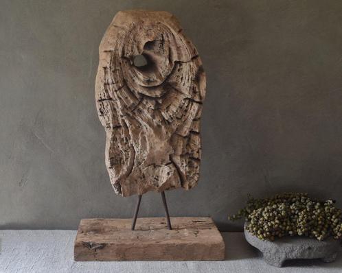 Houten ornament natuurlijk sculptuur op standaard 66 cm, Huis en Inrichting, Woonaccessoires | Overige, Nieuw, Ophalen of Verzenden
