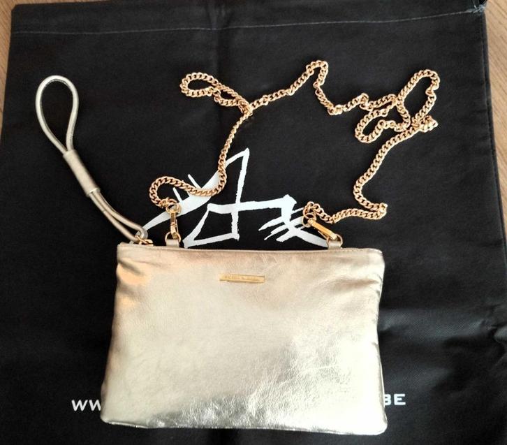 Avondtasje in leer (NIEUW) goudkleurig, Handtassen en Accessoires, Tassen | Damestassen, Nieuw, Avondtasje, Overige kleuren, Ophalen