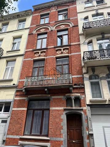 Immeuble te koop in Molenbeek-Saint-Jean disponible aux enchères