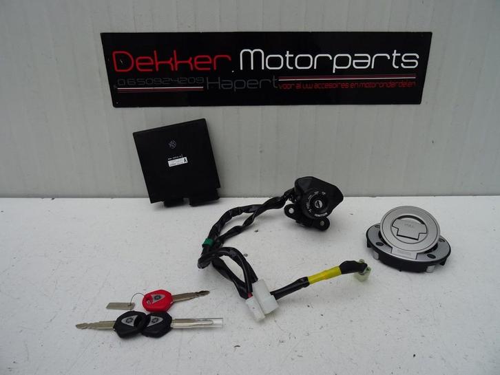 Slotenset + ECU Unit Yamaha YZF R6 2017-2018-2019-2021 RJ27, Motoren, Onderdelen | Yamaha, Ophalen of Verzenden