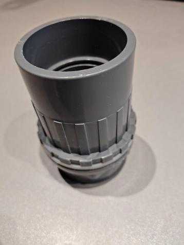 Doorvoer pvc beschikbaar voor biedingen