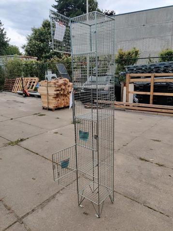 Doorzichtig rooster rek. beschikbaar voor biedingen