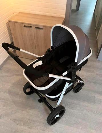 Kinderwagencombinatie 3-in-1 beschikbaar voor biedingen