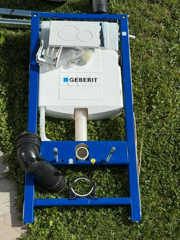 Sanitair hangtoilet met ophangsysteem Geberit beschikbaar voor biedingen