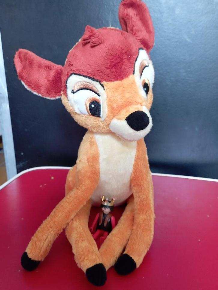 563) Bambi disneyland parijs, Kinderen en Baby's, Speelgoed | Knuffels en Pluche, Zo goed als nieuw, Overige typen, Ophalen of Verzenden