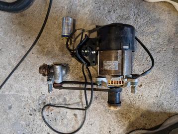 220vdc motor met versnellingsbak. 1500w. 2800 tpm. beschikbaar voor biedingen