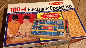 70’s oude Science Fair 100 in 1 Electronic Project Kit beschikbaar voor biedingen