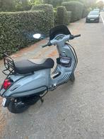 Vespa sprint Nardo Grey 2020, b klasse, Fietsen en Brommers, Ophalen, Zo goed als nieuw