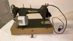 Vintage groene naaimachine merk Husqvarna, Antiek en Kunst, Antiek | Naaimachines, Ophalen