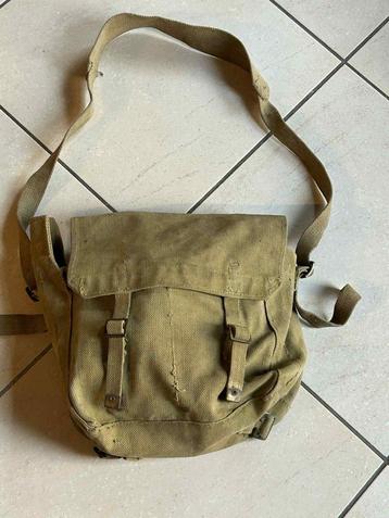 WWII - small british back pack with marking  beschikbaar voor biedingen