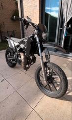 Sherco 50cc 2021, Fietsen en Brommers, 6 versnellingen, Zo goed als nieuw, 50 cc, Ophalen