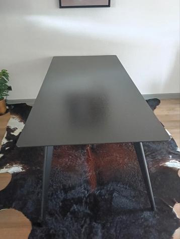 Eettafel in eik  beschikbaar voor biedingen