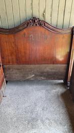 Bed in mahonie, Ophalen